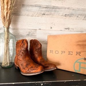 Short Roper boots